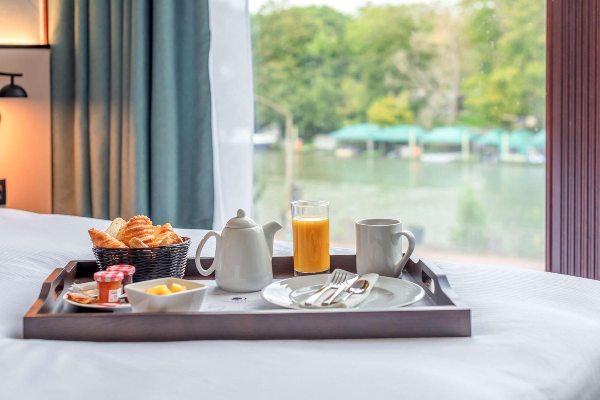 Doubletree By Hilton Paris Bougival Hotel Kültér fotó